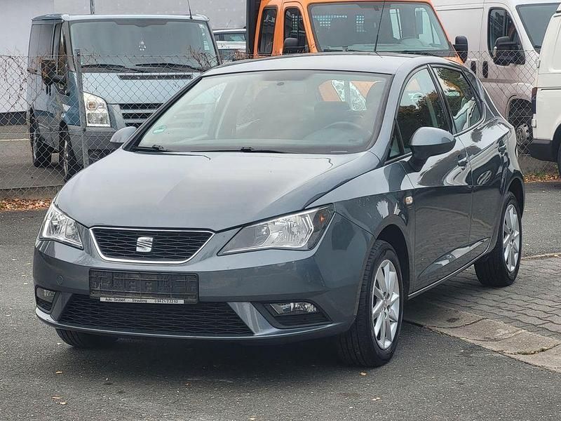 Grau Gebraucht 2013 Seat Ibiza Stylance Limousine | 3.490 € (Guter Preis) - Bild 1/4