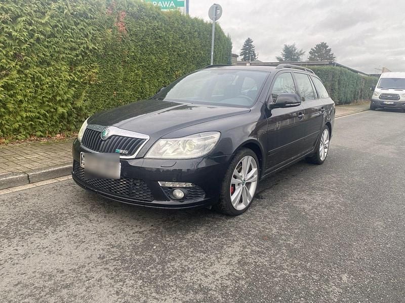Schwarz Gebraucht 2012 Skoda Octavia RS Kombi | 5.800 € (Superpreis) - Bild 1/4