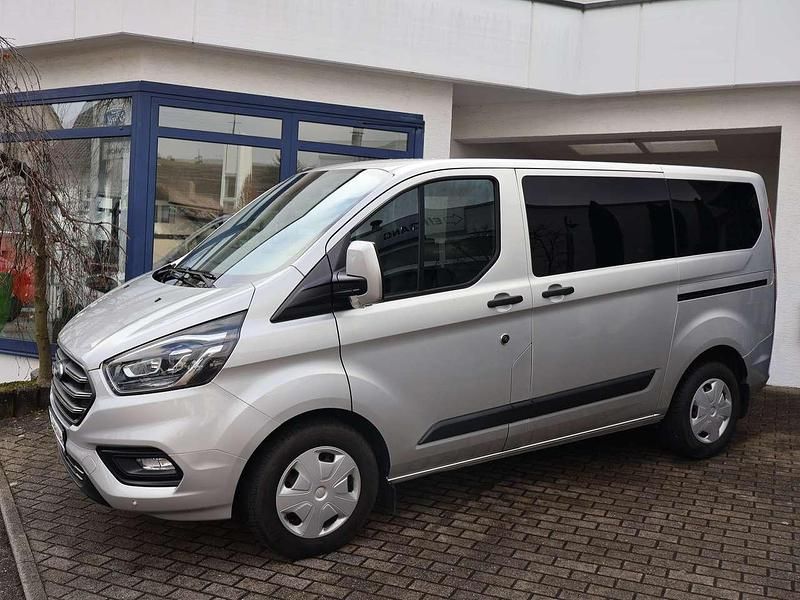 Gebraucht Ford Transit Custom Trend+ 170 PS (125 kW) 2019 Silber Kombi