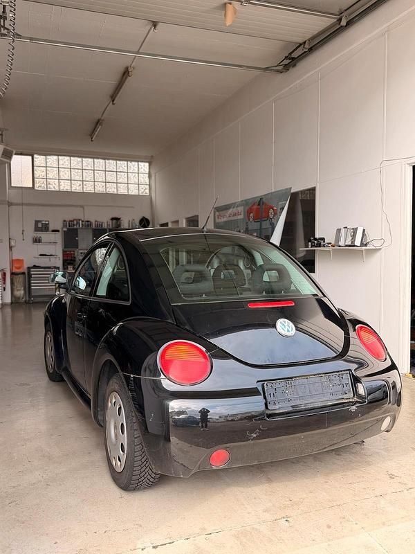 Gebraucht VW Beetle 115 PS (84 kW) 2000 Schwarz Kleinwagen