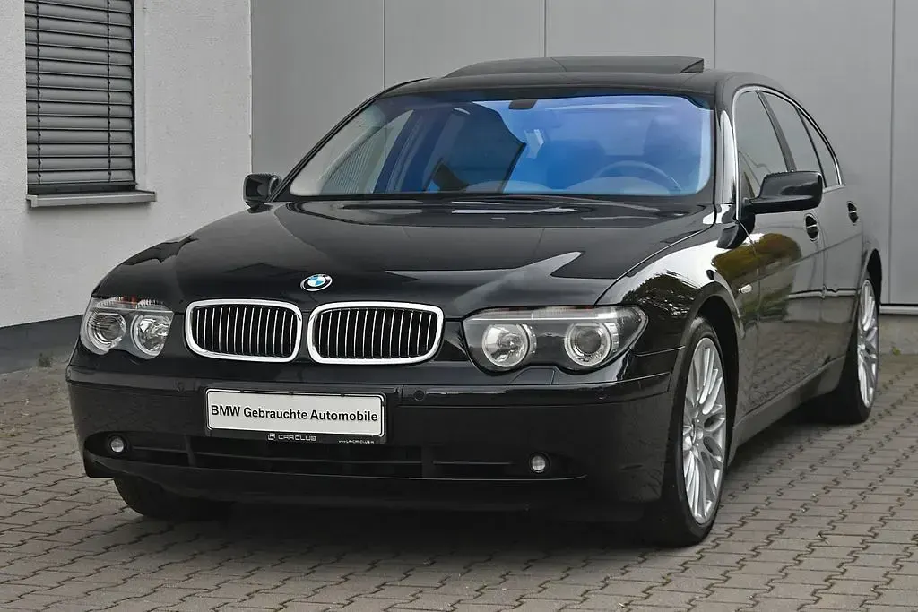Gebraucht BMW 745 Sport Line 333 PS (244 kW) 2001 Schwarz Limousine