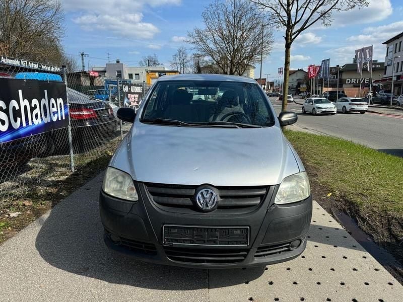 Gebraucht VW Fox Basis 54 PS (39 kW) 2009 Silber Kleinwagen