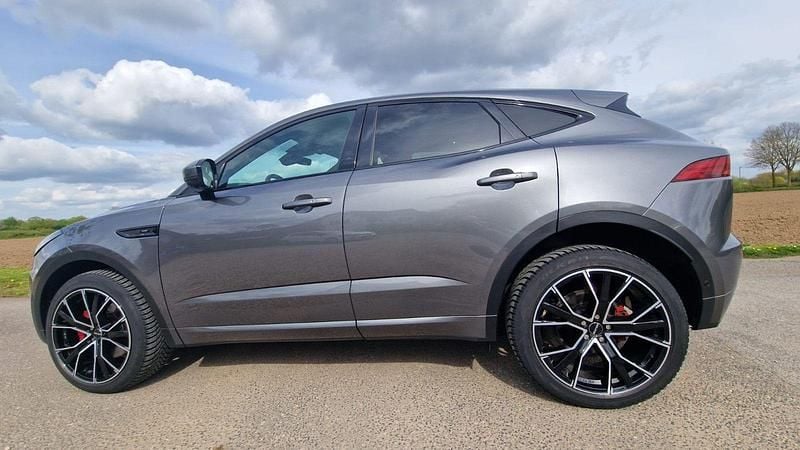 Używany Jaguar E-Pace R-Dynamic 249 KM (183 kW) 2020 Szary SUV