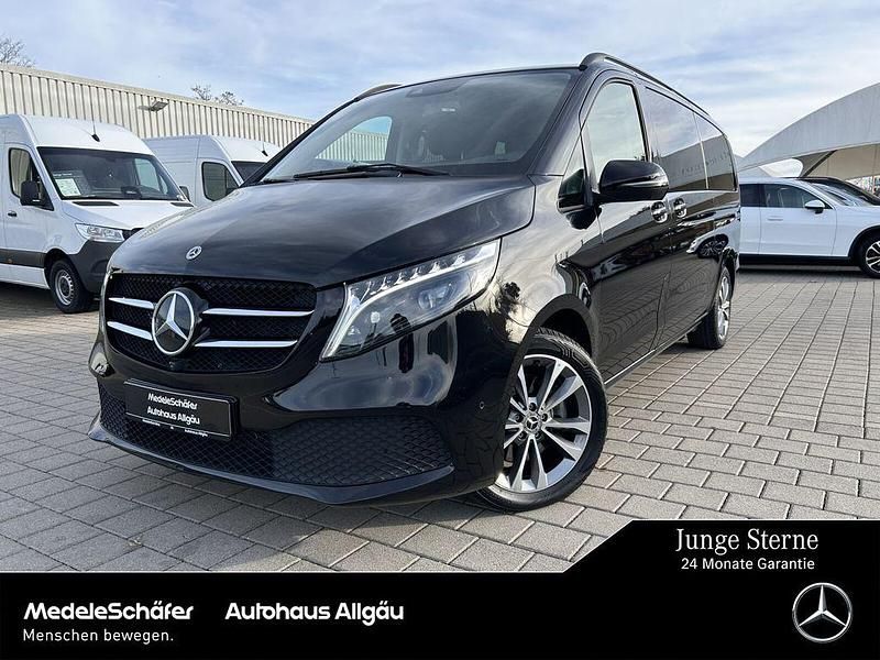 Obsidianschwarz Gebraucht 2024 Mercedes V300 Avantgarde Van / Kleinbus | 62.850 € (Fairer Preis) - Bild 1/4