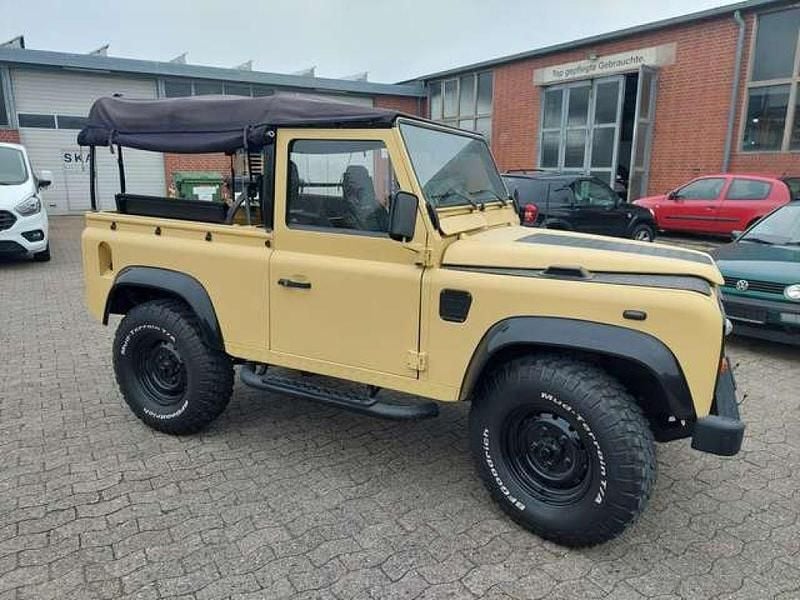 Gebraucht Land Rover Defender 122 PS (89 kW) 2007 Beige SUV