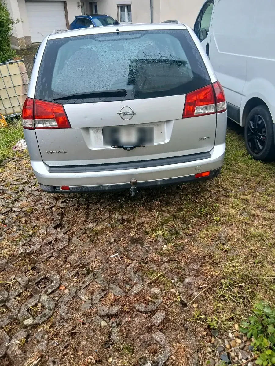 Gebraucht Opel Vectra 130 PS (95 kW) 2004 Silber Kombi
