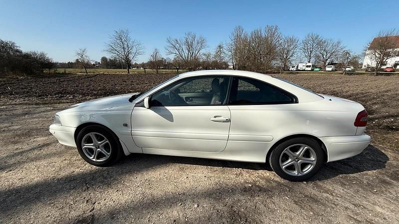 Second-hand Volvo V70 193 CP (141 kW) 2000 Alb Break