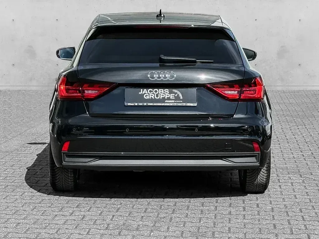 Neu Audi A1 Sportback Sport 116 PS (85 kW) 2026 Schwarz Kleinwagen