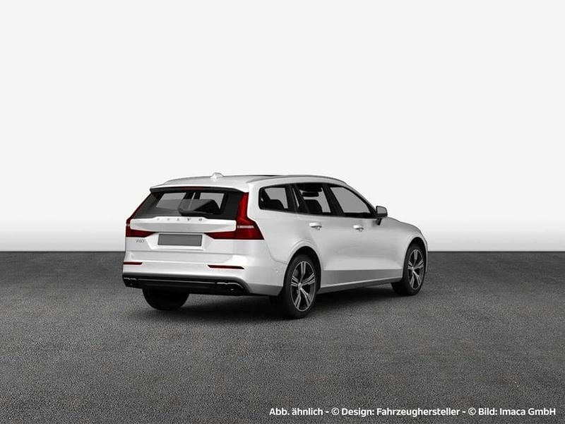 Gebraucht Volvo V60 Plus 257 PS (189 kW) 2025 Crystal white pearl Kombi