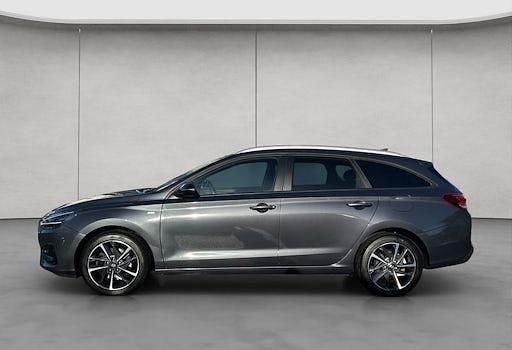 Gebraucht Hyundai i30 Trend 159 PS (116 kW) 2024 Rot Kombi