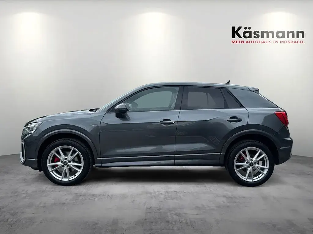 Gebraucht Audi Q2 S-Line 150 PS (110 kW) 2025 Daytonagrau perleffekt SUV