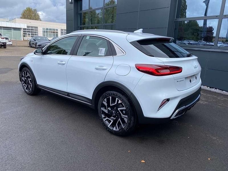 Gebraucht Kia XCeed Vision 101 PS (74 kW) 2024 Carraraweiß SUV