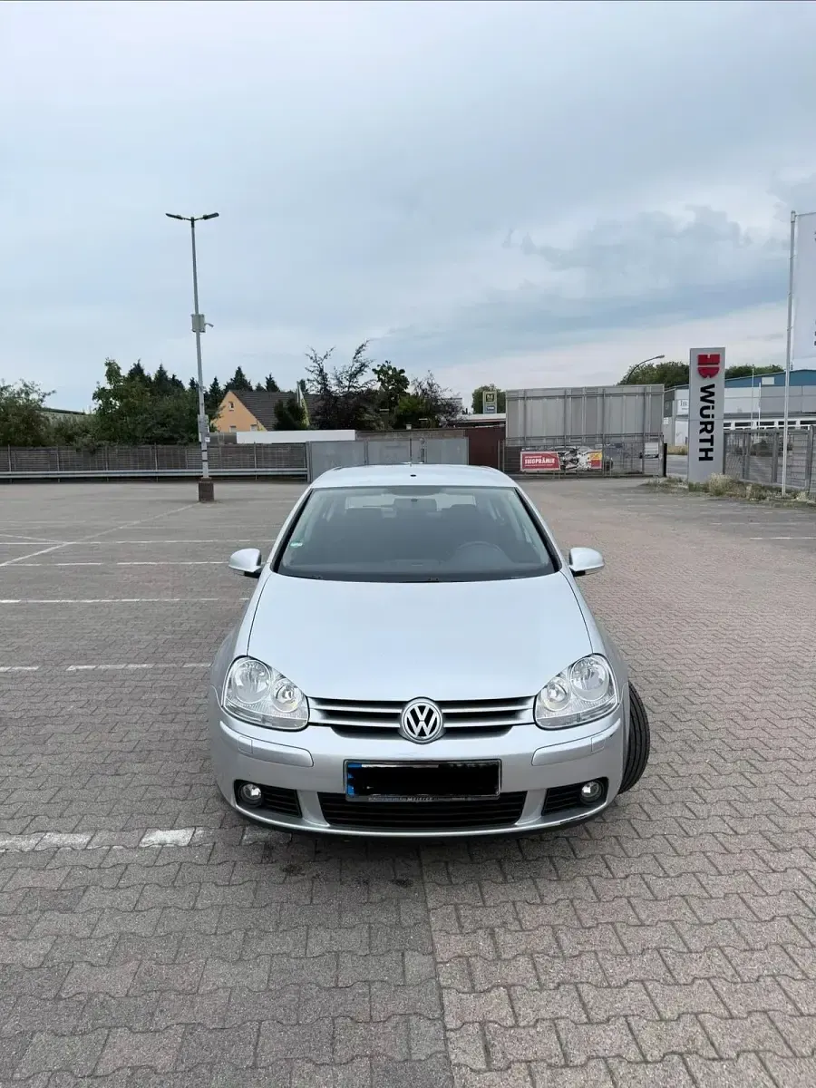 Gebraucht VW Golf V 105 PS (77 kW) 2007 Grau Limousine
