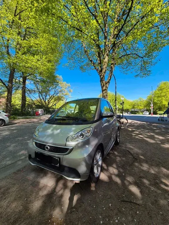 Gebraucht Smart ForTwo Coupé Passion 71 PS (52 kW) 2012 Silber Coupé