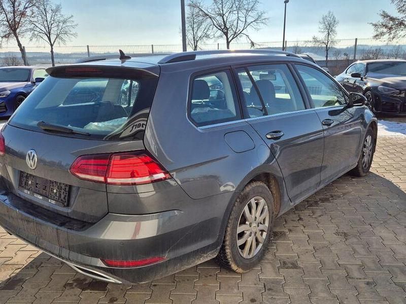 Gebraucht VW Golf VII Highline 150 PS (110 kW) 2020 Grau Limousine