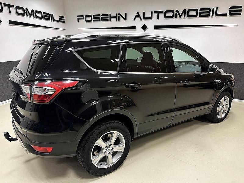 Gebraucht Ford Kuga Titanium 120 PS (88 kW) 2019 Schwarz SUV