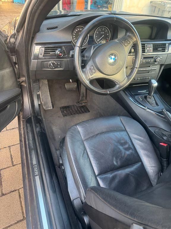 Gebraucht BMW 320 Cabriolet 170 PS (125 kW) 2007 Grau Cabrio