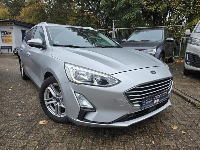 Gebraucht Ford Focus 120 PS (88 kW) 2019 Polarsilber metallic Kombi