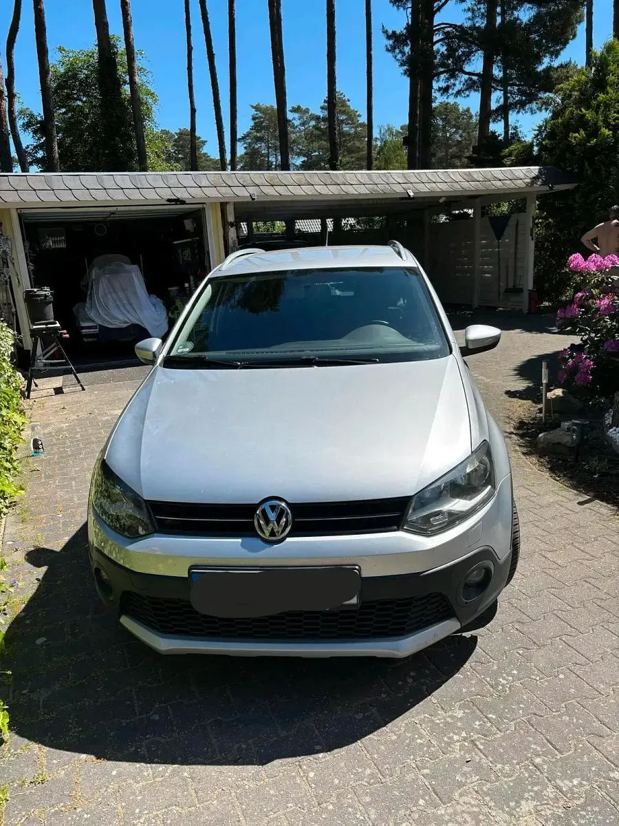 Używany VW Polo Cross 67 KM (49 kW) 2012 Srebrny Hatchback