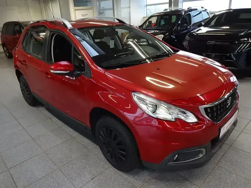 Gebraucht Peugeot 2008 Active 110 PS (80 kW) 2017 Rot SUV