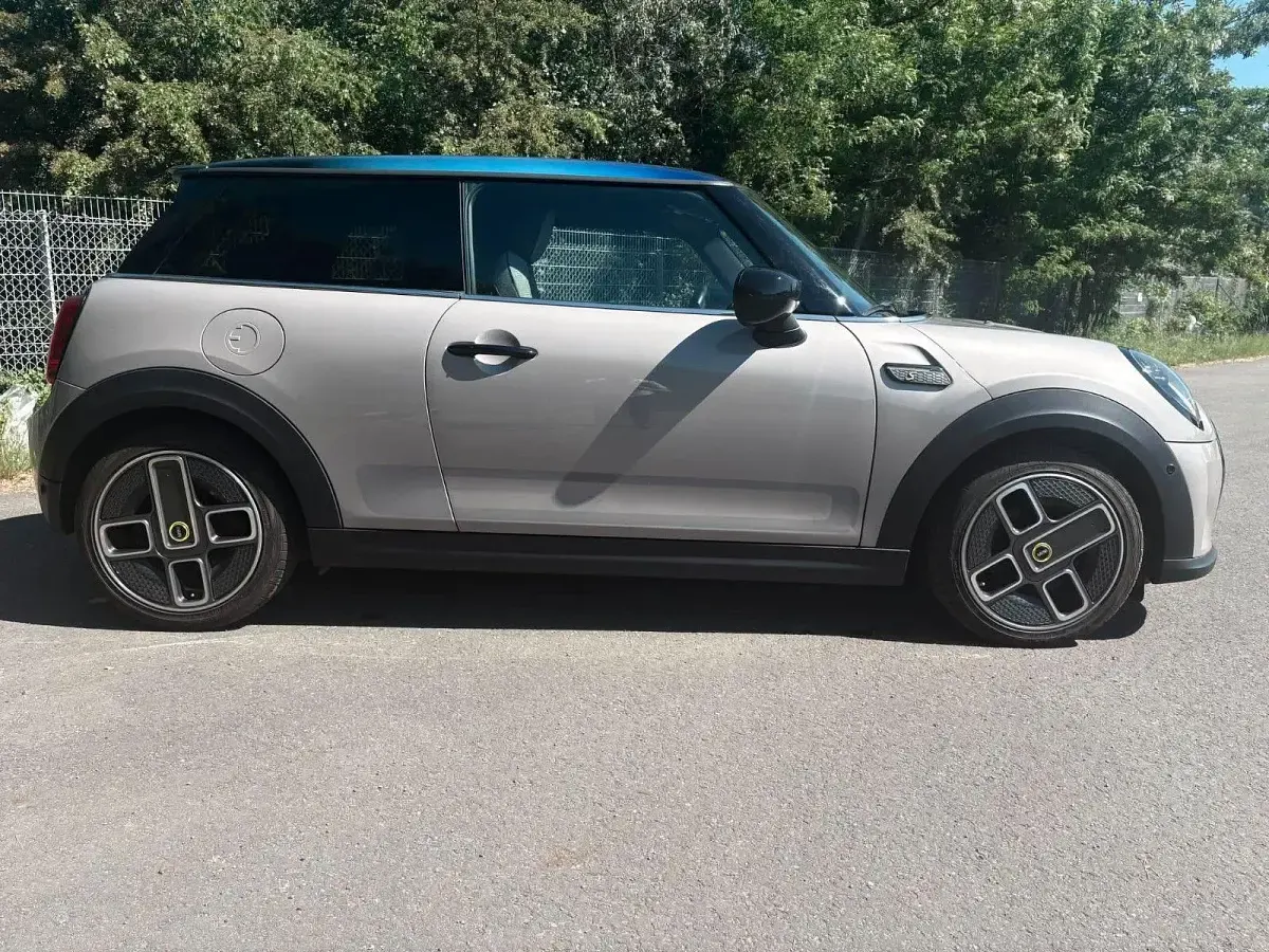 Gebraucht Mini Cooper SE 135 kW (184 PS) 2021 Grau Kleinwagen