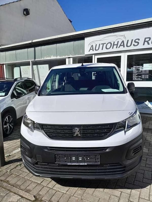 Gebraucht Peugeot Rifter Active 110 PS (80 kW) 2024 Weiss icy Van / Kleinbus