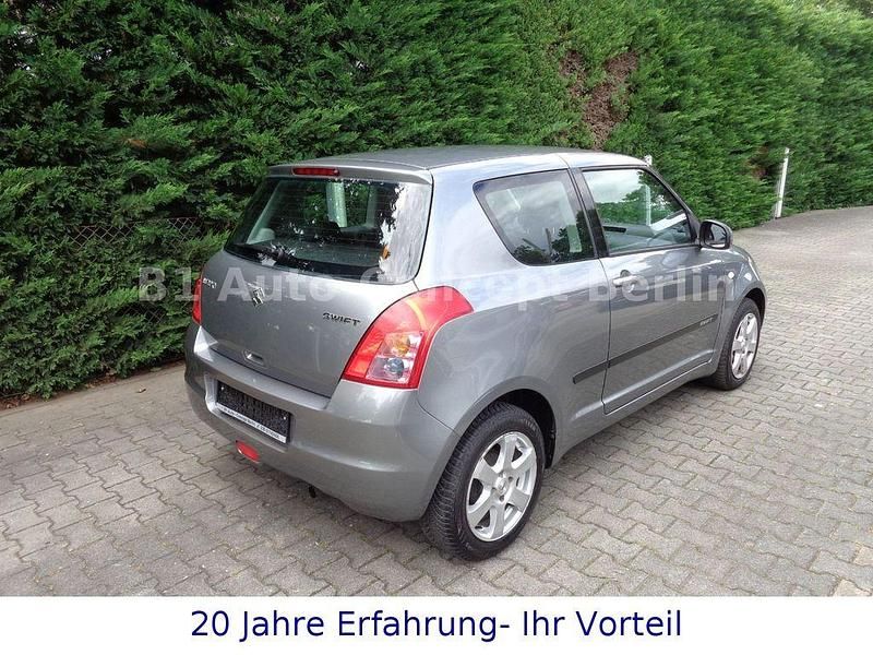 Gebraucht Suzuki Swift Comfort 92 PS (67 kW) 2009 Grau Limousine