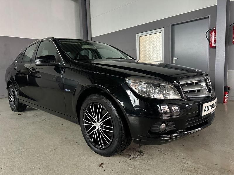Gebraucht Mercedes C220 170 PS (125 kW) 2010 Schwarz Limousine