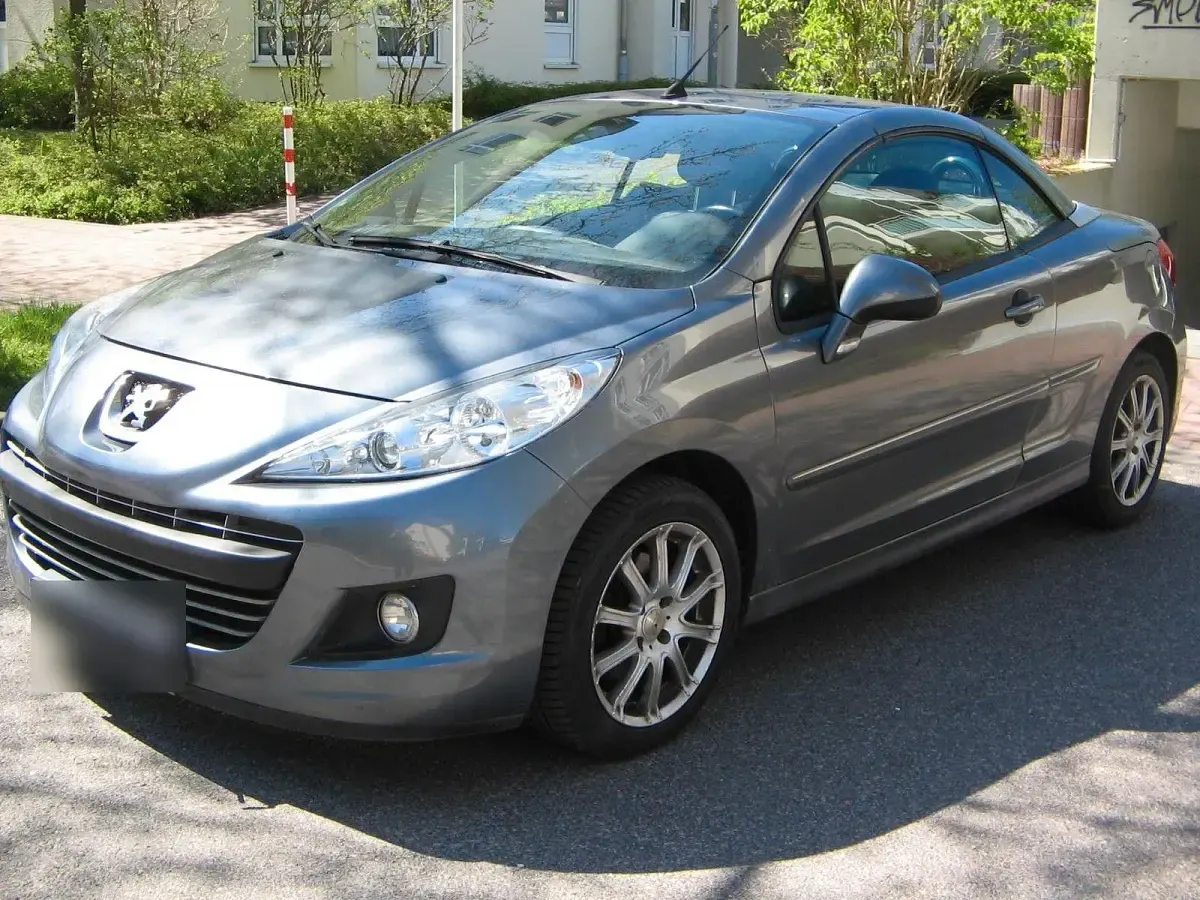 Gebraucht Peugeot 207 CC Platinum 150 PS (110 kW) 2010 Grau Cabrio
