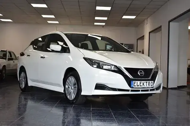Gebraucht Nissan Leaf 110 kW (150 PS) 2023 Weiß Kleinwagen