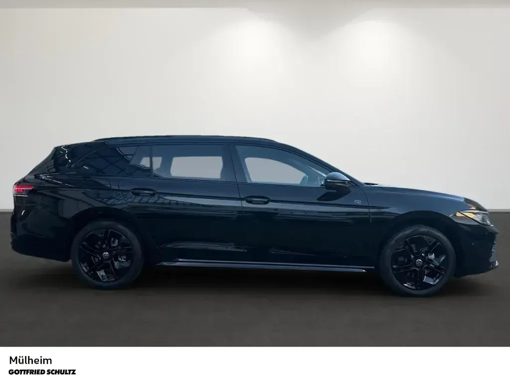 Neu VW Passat R-line 150 PS (110 kW) 2025 Schwarz Limousine