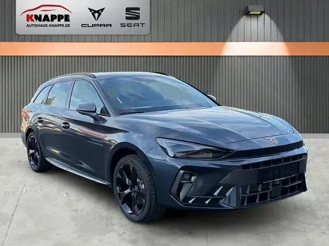 Nouvelle Cupra Leon 204 ch (150 kW) 2025 Gris Break