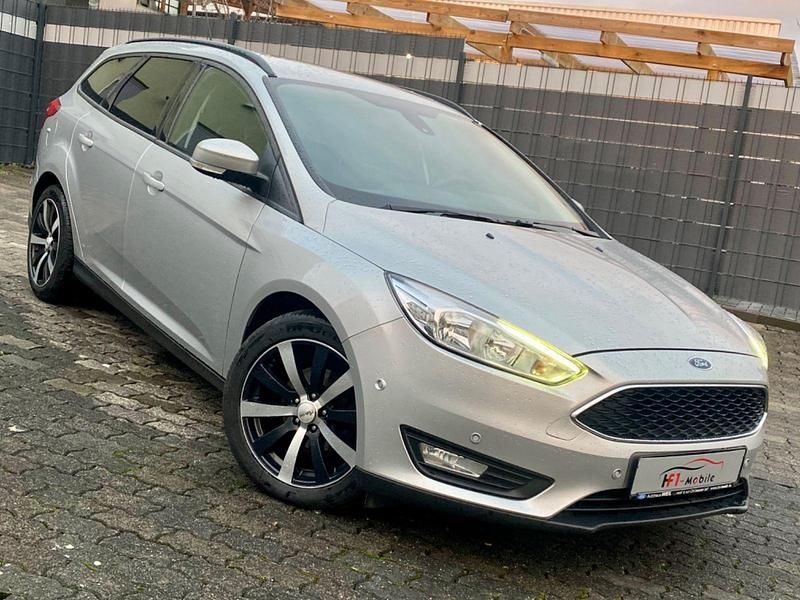 Silber Gebraucht 2016 Ford Focus Business Edition Kombi | 10.750 € (Teuer) - Bild 1/1