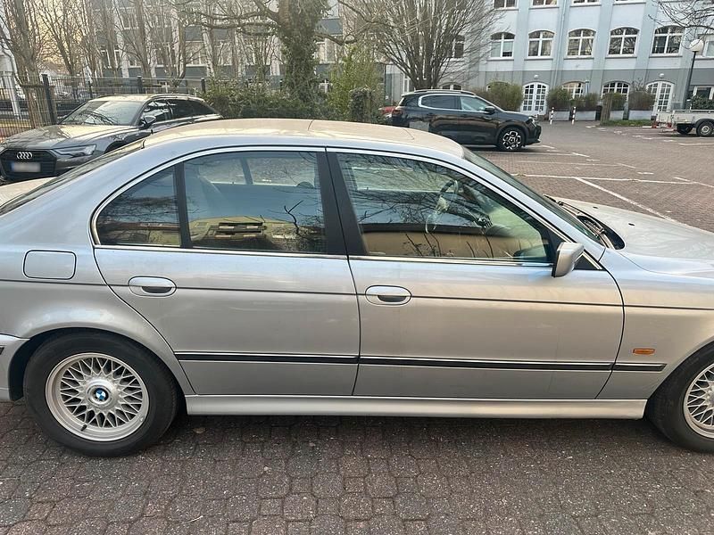 Gebraucht BMW 523 1996 Grau Limousine