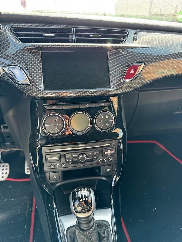 Gebraucht Citroën DS3 156 PS (114 kW) 2012 Grau Kleinwagen