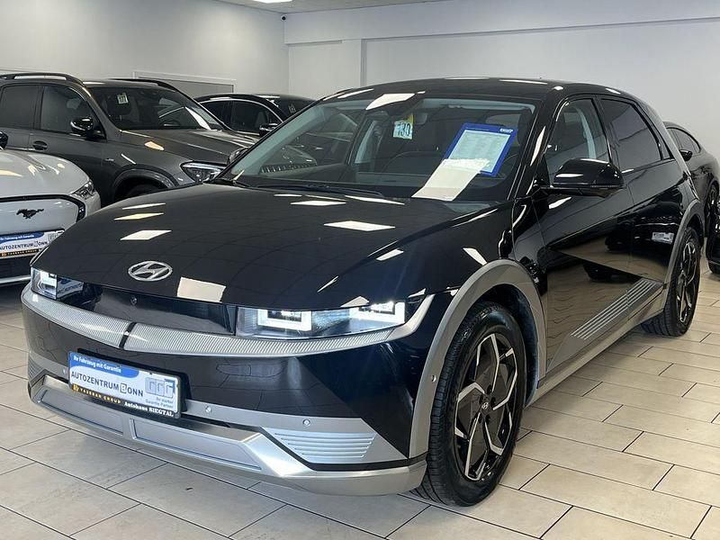 Schwarz Gebraucht 2022 Hyundai Ioniq 6 Limousine | 30.000 € (Superpreis) - Bild 1/4