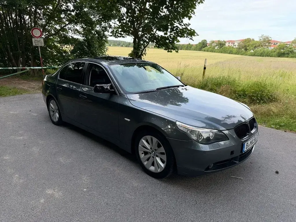 Gebraucht BMW 530 231 PS (169 kW) 2007 Grau Limousine