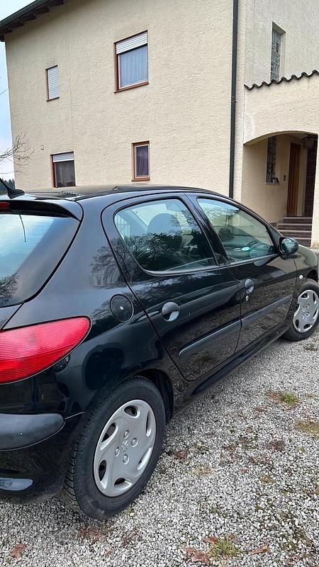 Gebraucht Peugeot 206 109 PS (80 kW) 2003 Schwarz Kleinwagen