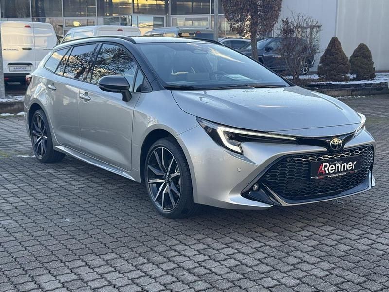 Neu Toyota Corolla Sport 178 PS (130 kW) 2025 Silber Kombi