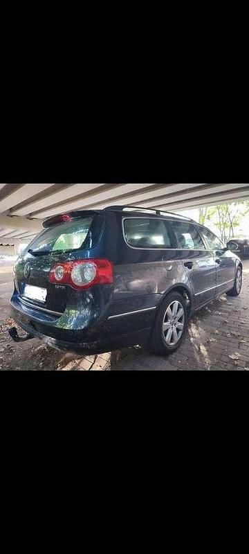 Gebraucht 2006 VW Passat Individual Kombi | 1.200 € (Superpreis) - Bild 1/4