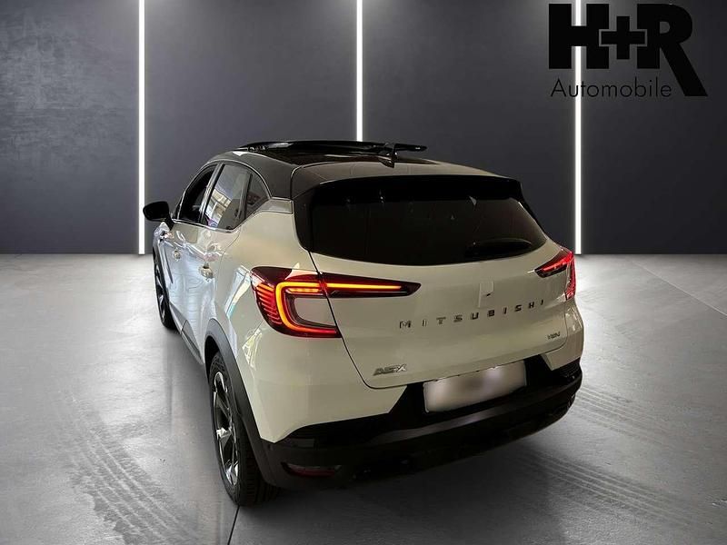 Neu Mitsubishi ASX Top 92 PS (67 kW) 2025 Himalayaweiss / onyxschwarz SUV