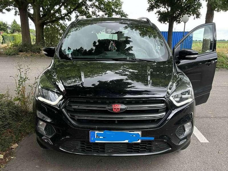 Schwarz Gebraucht 2018 Ford Kuga ST-Line SUV | 9.900 € - Bild 1/4