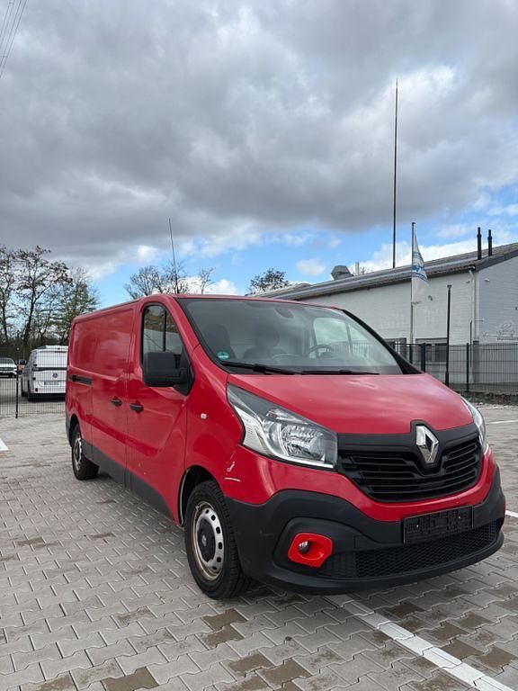 Gebraucht Renault Trafic Komfort 120 PS (88 kW) 2018 Weiß Van / Kleinbus