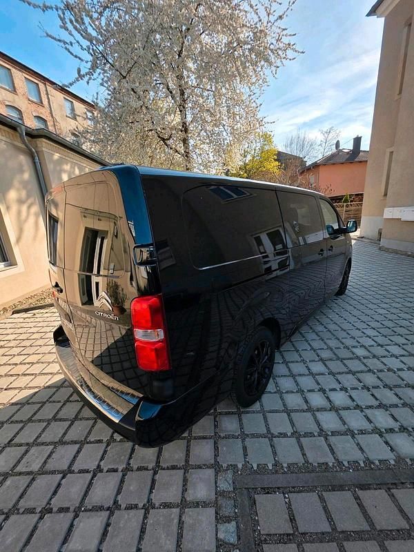 Usado Citroën Jumpy 177 HP (130 kW) 2021 Preto Monovolume