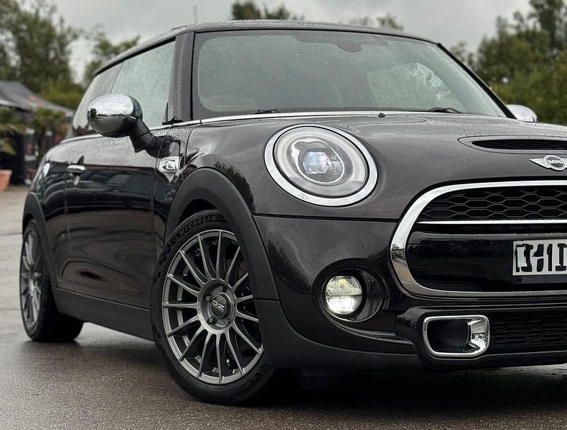 Braun Gebraucht 2014 Mini Cooper SD Kleinwagen | 18.900 € - Bild 1/4