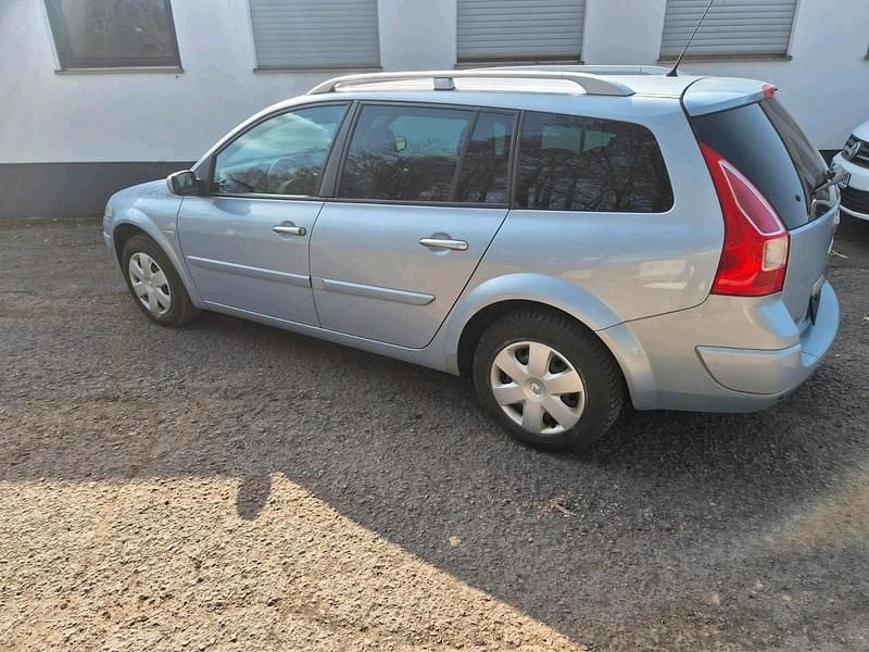 Gebraucht Renault Mégane GrandTour 111 PS (81 kW) 2008 Blau Kombi