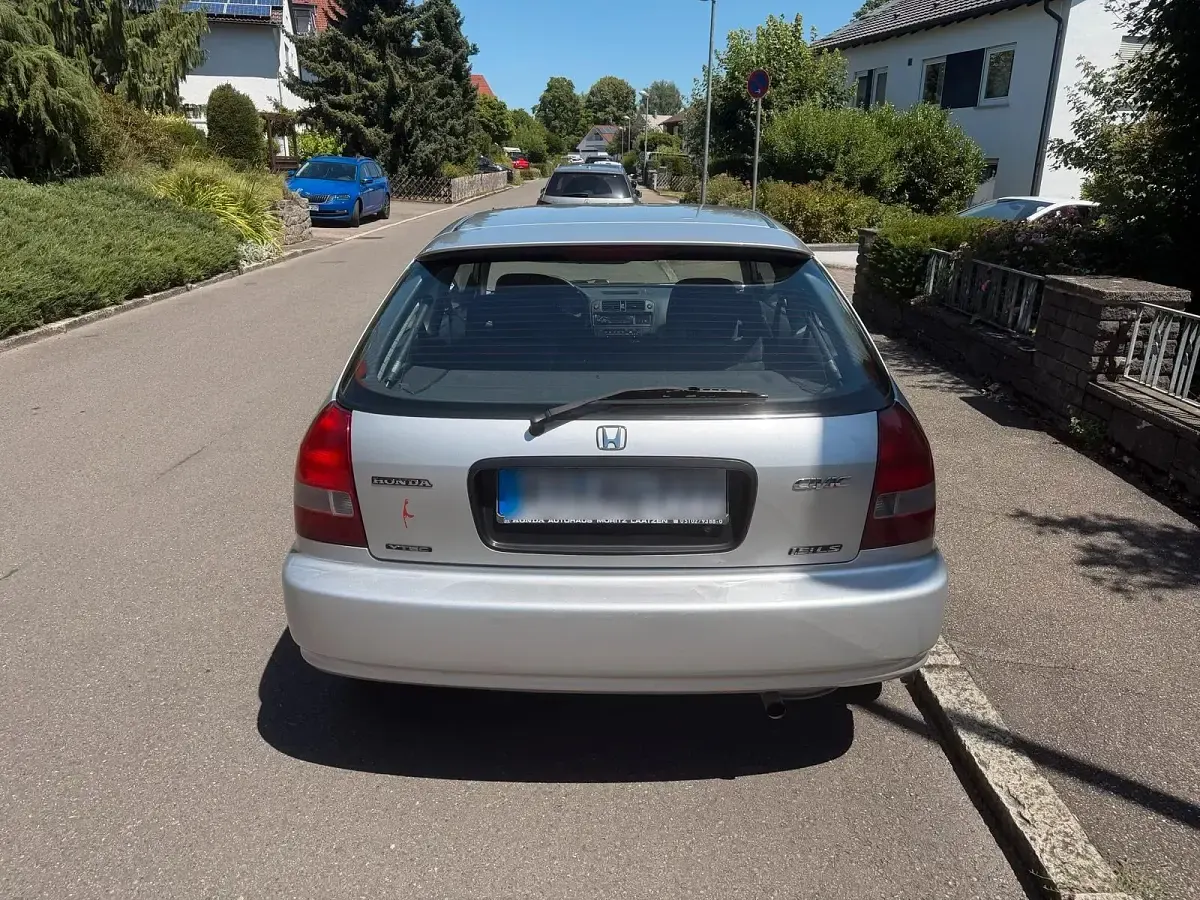 Gebraucht Honda Civic 114 PS (83 kW) 1999 Silber Kleinwagen
