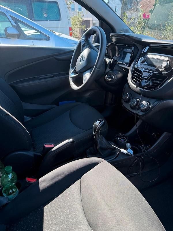 Gebraucht Opel Karl Edition 73 PS (53 kW) 2016 Andere farben Kleinwagen