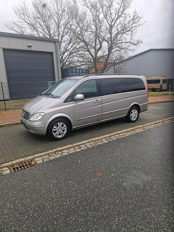Andere farben Gebraucht 2010 Mercedes Viano Van / Kleinbus | 12.000 € (Guter Preis) - Bild 1/4
