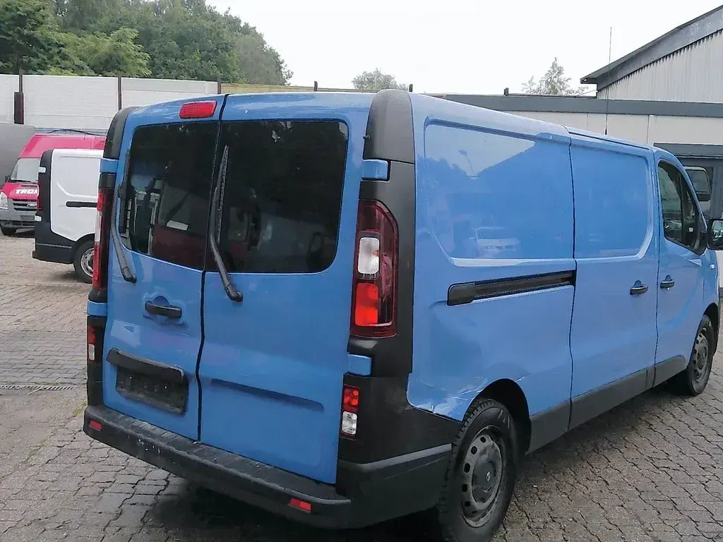 Gebraucht Opel Vivaro 125 PS (91 kW) 2016 Blau Van / Kleinbus